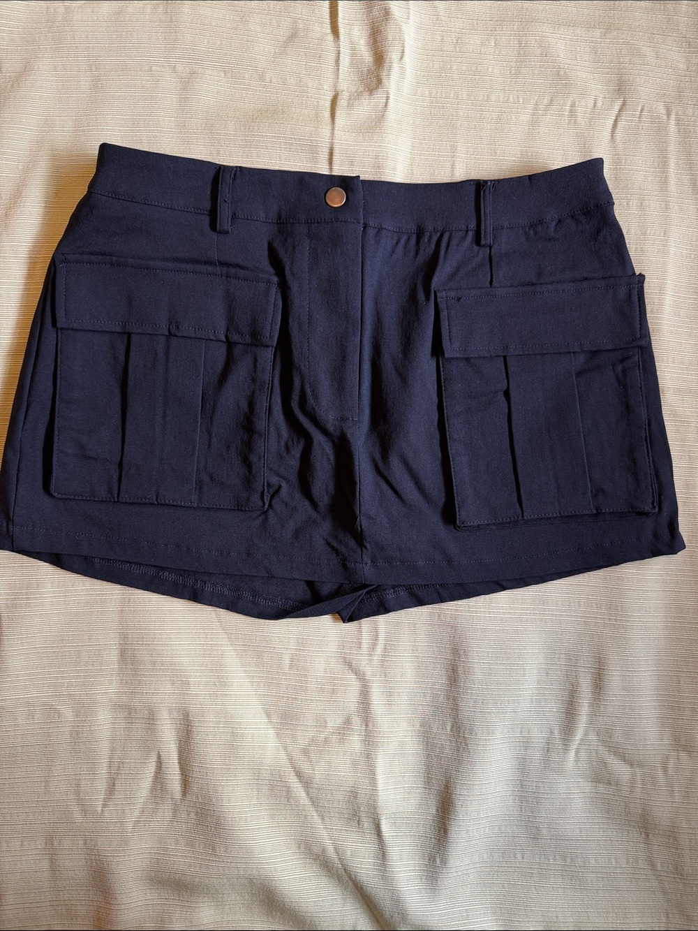 NWT Women’s Black Cargo Pocket Skort